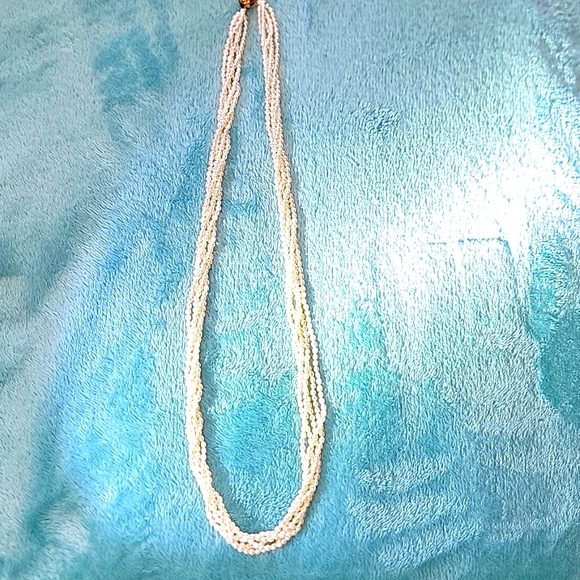 Vintage pearl necklace